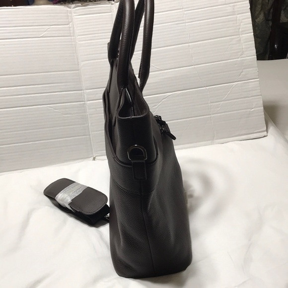 Mark & Graham leather computer padded briefcase with double straps. NWOT - Picture 7 of 9